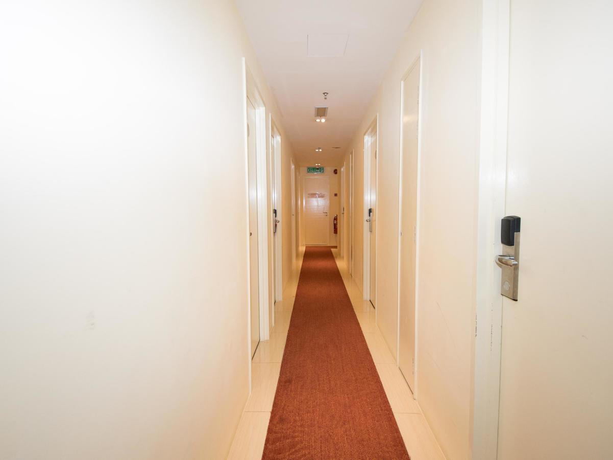 Oyo 114 Sandpiper Hotel كوالالمبور المظهر الخارجي الصورة